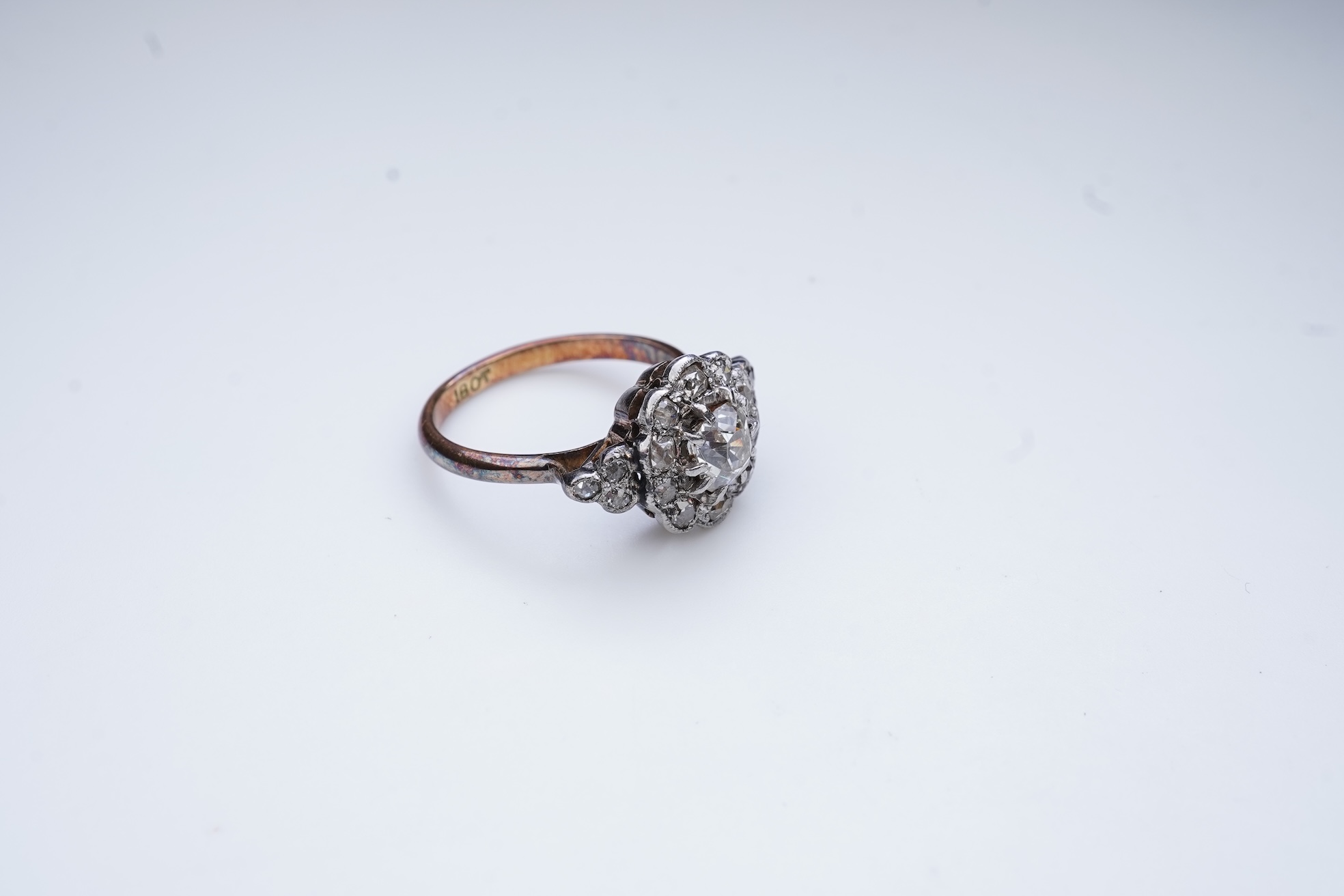 A diamond ring, early 20th century